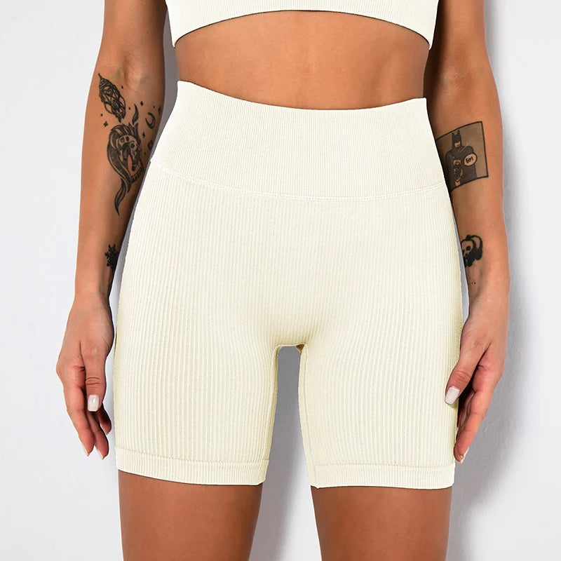 Seamless Knitted Sports Shorts Casual High Waist Push Up Cycling Shorts Fitness Running Tight Hip Lifting Yoga Shorts Sportswear