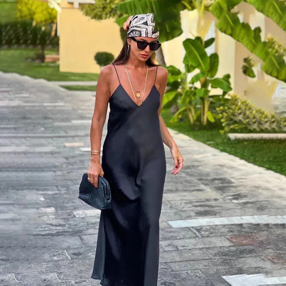 2024 Women's New Chic Fashion Temperament Satin Thin Shoulder Strap Underwear Slim Long Dress Retro Backless Women's Dress Mujer