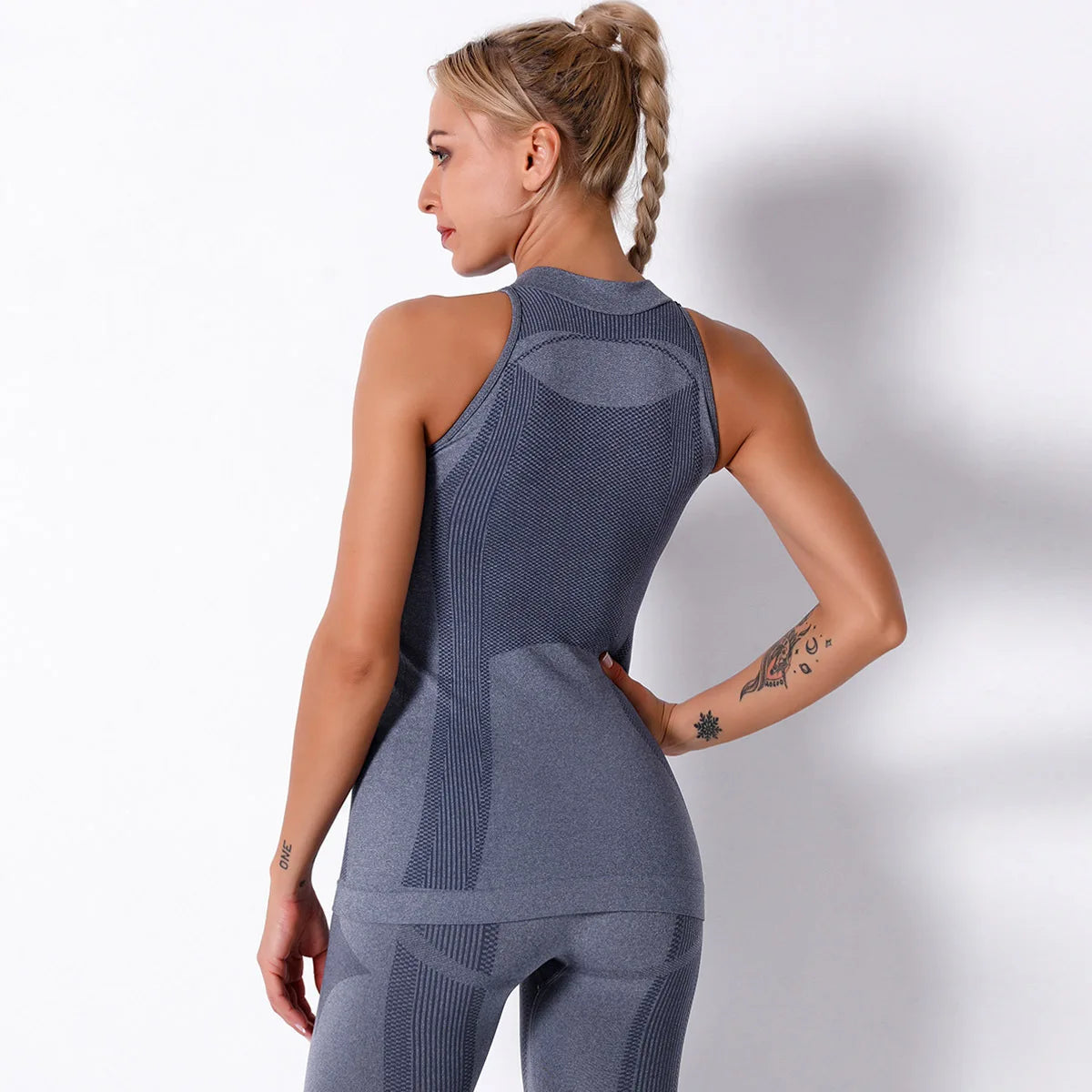 Seamless Women Sports Top Yoga Shirt Sleeveless Tank Top High Neck Workout Fitness Running Vest Sportswear Women Gym Clothing