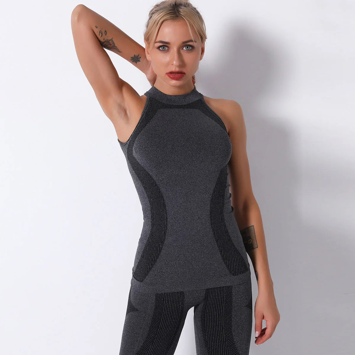 Seamless Women Sports Top Yoga Shirt Sleeveless Tank Top High Neck Workout Fitness Running Vest Sportswear Women Gym Clothing