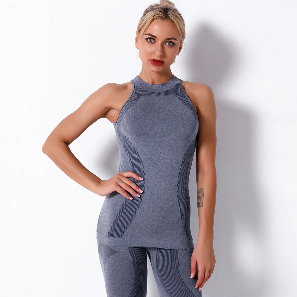 Seamless Women Sports Top Yoga Shirt Sleeveless Tank Top High Neck Workout Fitness Running Vest Sportswear Women Gym Clothing